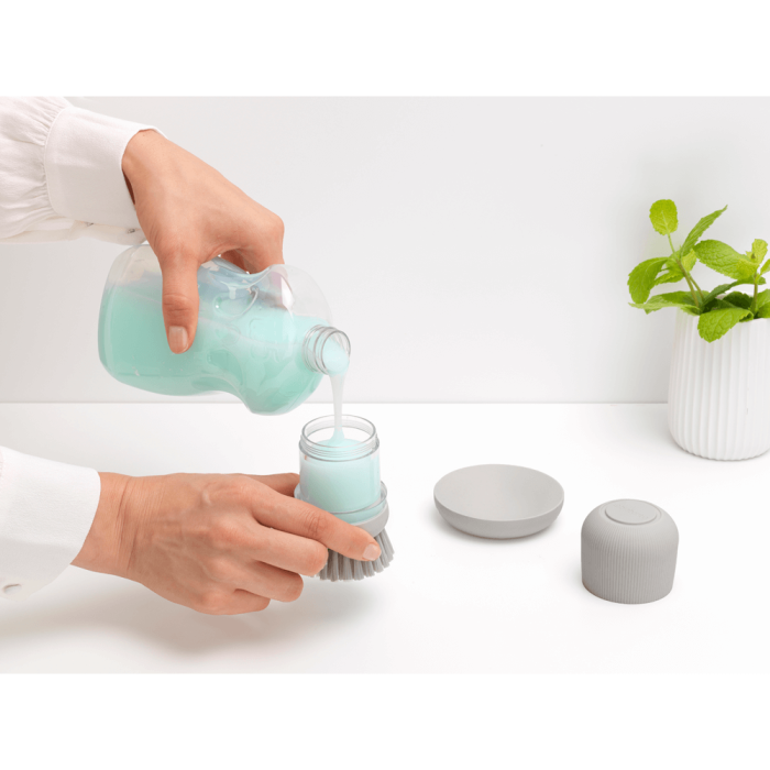 Četka za posuđe BRABANTIA s dozatorom sapuna, siva