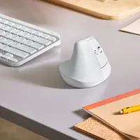 Miš LOGITECH Lift Vertical, bežični, bijeli (910-006475)
