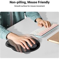 Podloga za miš UGREEN ergonomska, s osloncem za zapešće, crna