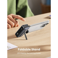 Baterija UGREEN prijenosna, 5000mAh, 22,5W, USB-C, s ugrađenim USB-C konektorom i LED zaslonom