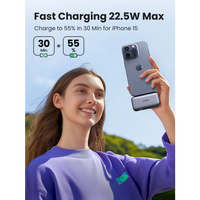 Baterija UGREEN prijenosna, 5000mAh, 22,5W, USB-C, s ugrađenim USB-C konektorom i LED zaslonom