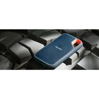 Eksterni SSD disk 2 TB, SANDISK Extreme Portable, USB 3.2 Gen 2, 1050/1000 MB/s (SDSSDE61-2T00-G25)