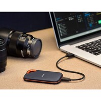 Eksterni SSD disk 2 TB, SANDISK Extreme PRO Portable, USB 3.2 Gen 2x2, do 2000 MB/s (SDSSDE81-2T00-G25)