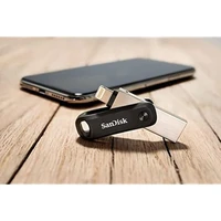 USB stick 256 GB, SANDISK iXpand Flash Drive Go, USB 3.0 + Lightning, za iPhone/iPad (SDIX60N-256G-GN6NE)