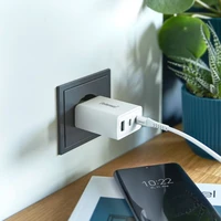 Punjač INTENSO 65W GaN, 2× USB-C i 1× USB-A, W65ACC, bijeli