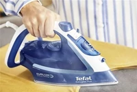 Parno glačalo TEFAL Easygliss Plus FV5735E0