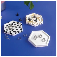 Kalup za modeliranje šesterokut Fimo casting powder Staedtler 8742 53 blister